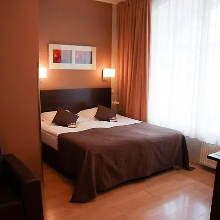Hotel By Unique 2*