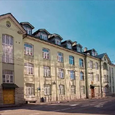 시티 바이 유니크 호텔스 2* 탈린