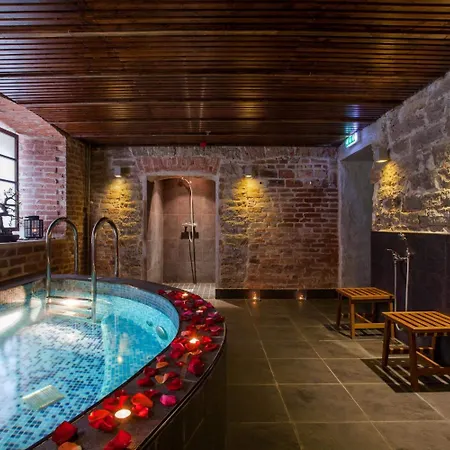 מלון By Unique טאלין