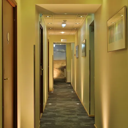 시티 바이 유니크 호텔스