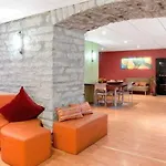 Hotell By Unique 2*